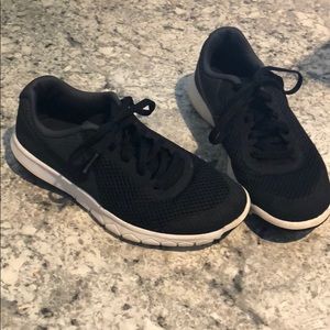 Kids Nike Size 4Y Shoes